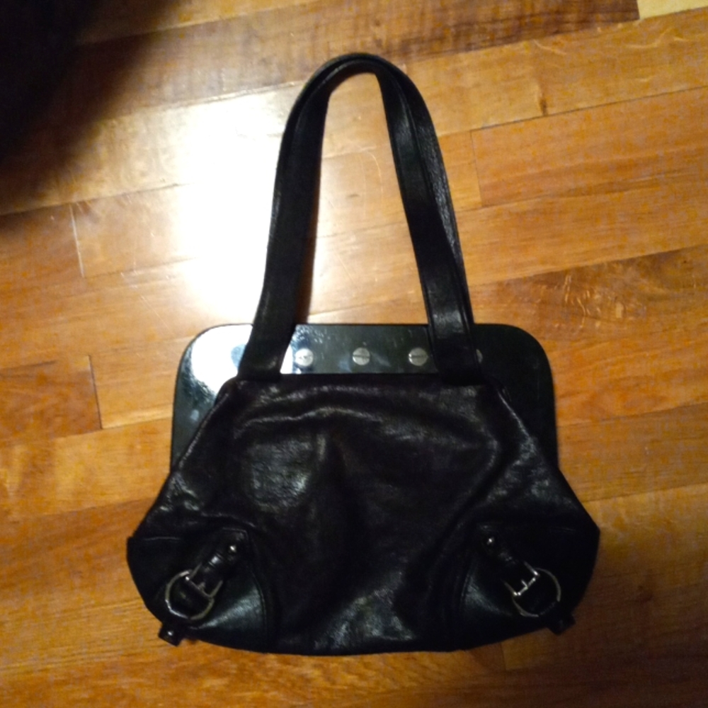 TRACY REESE SATCHEL SOPHIE ESPRESSO MEDIUM mrsp: $550.00 New with defect.
